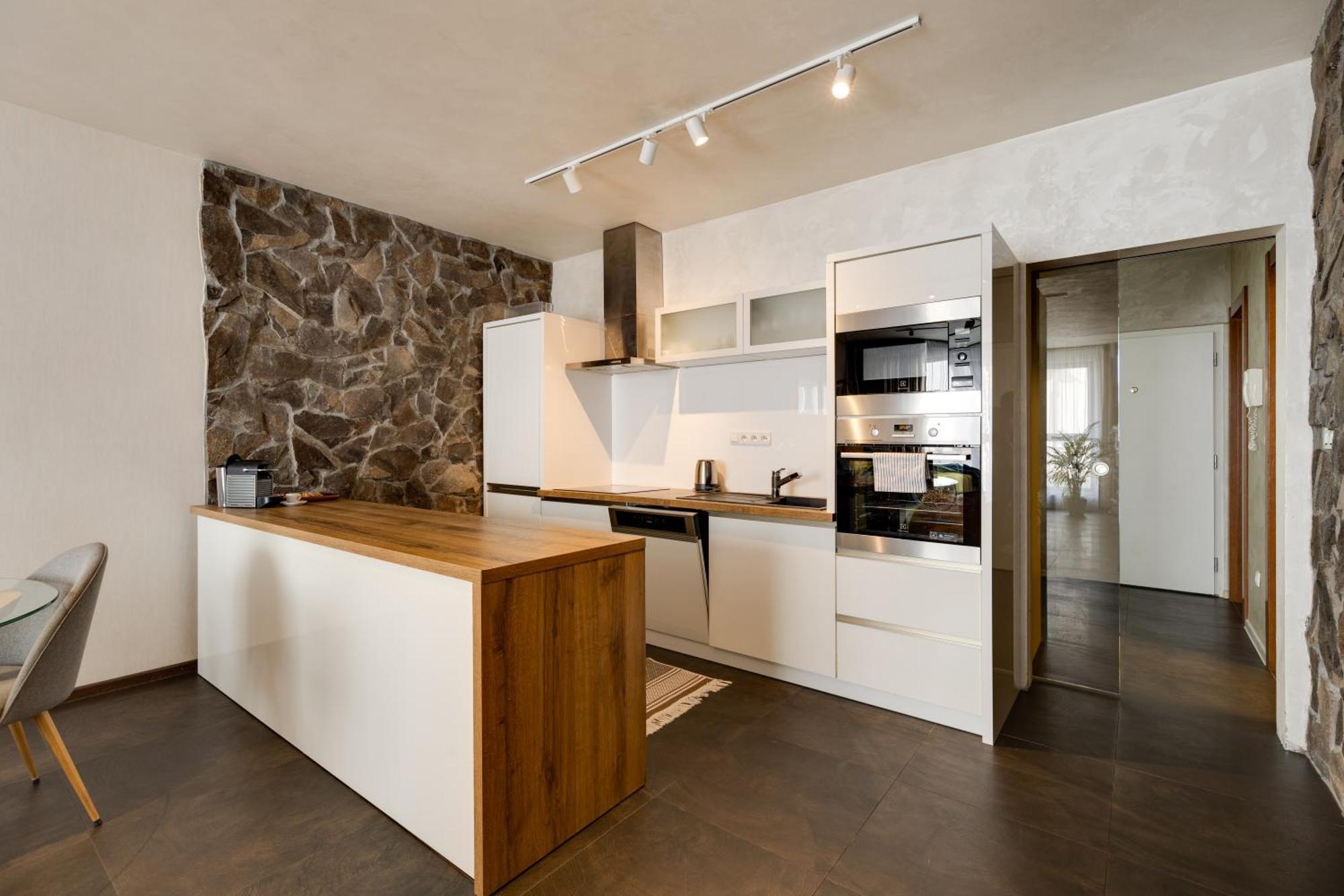 Apartman Leonardo - City Center Trnava Exterior foto