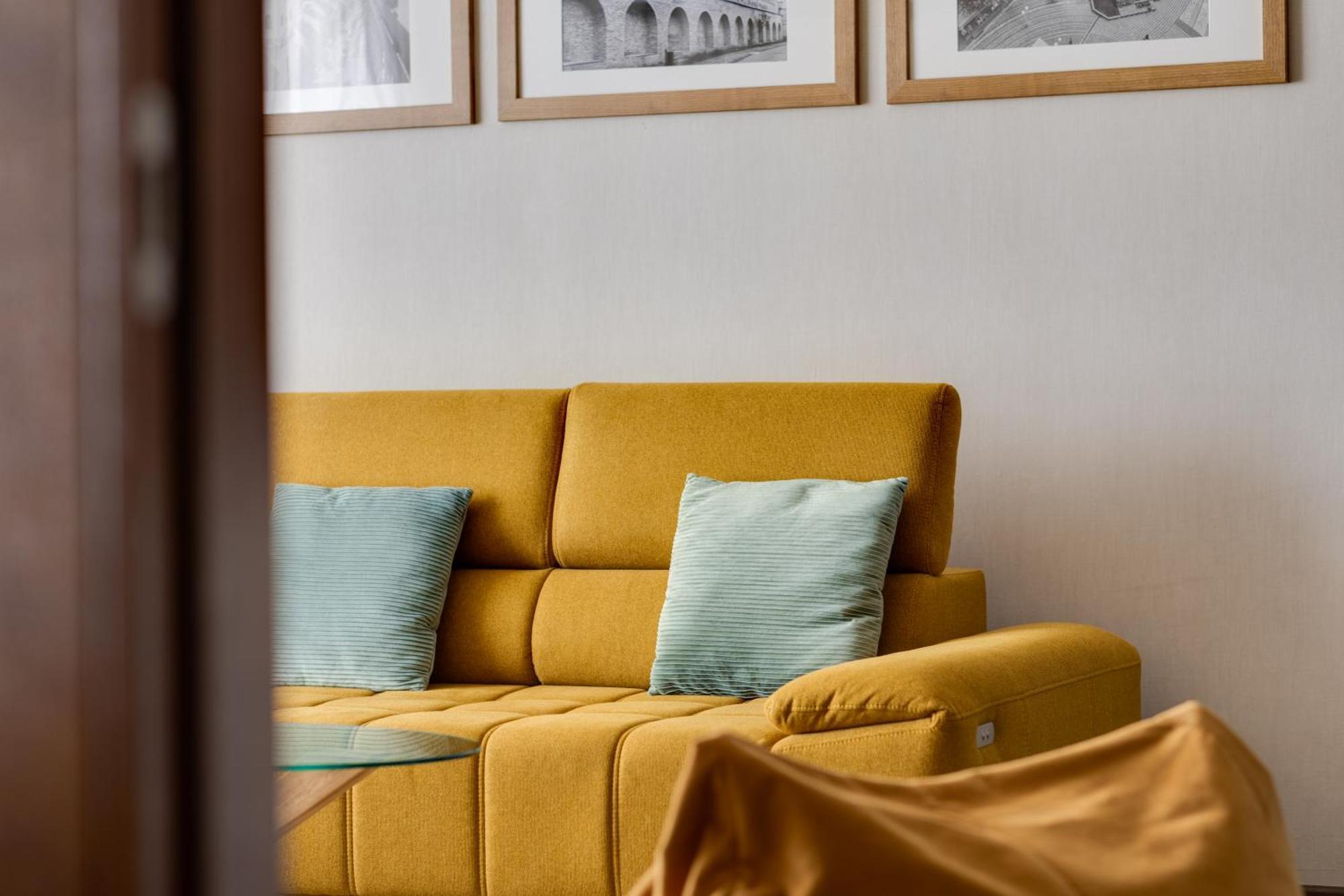 Apartman Leonardo - City Center Trnava Exterior foto
