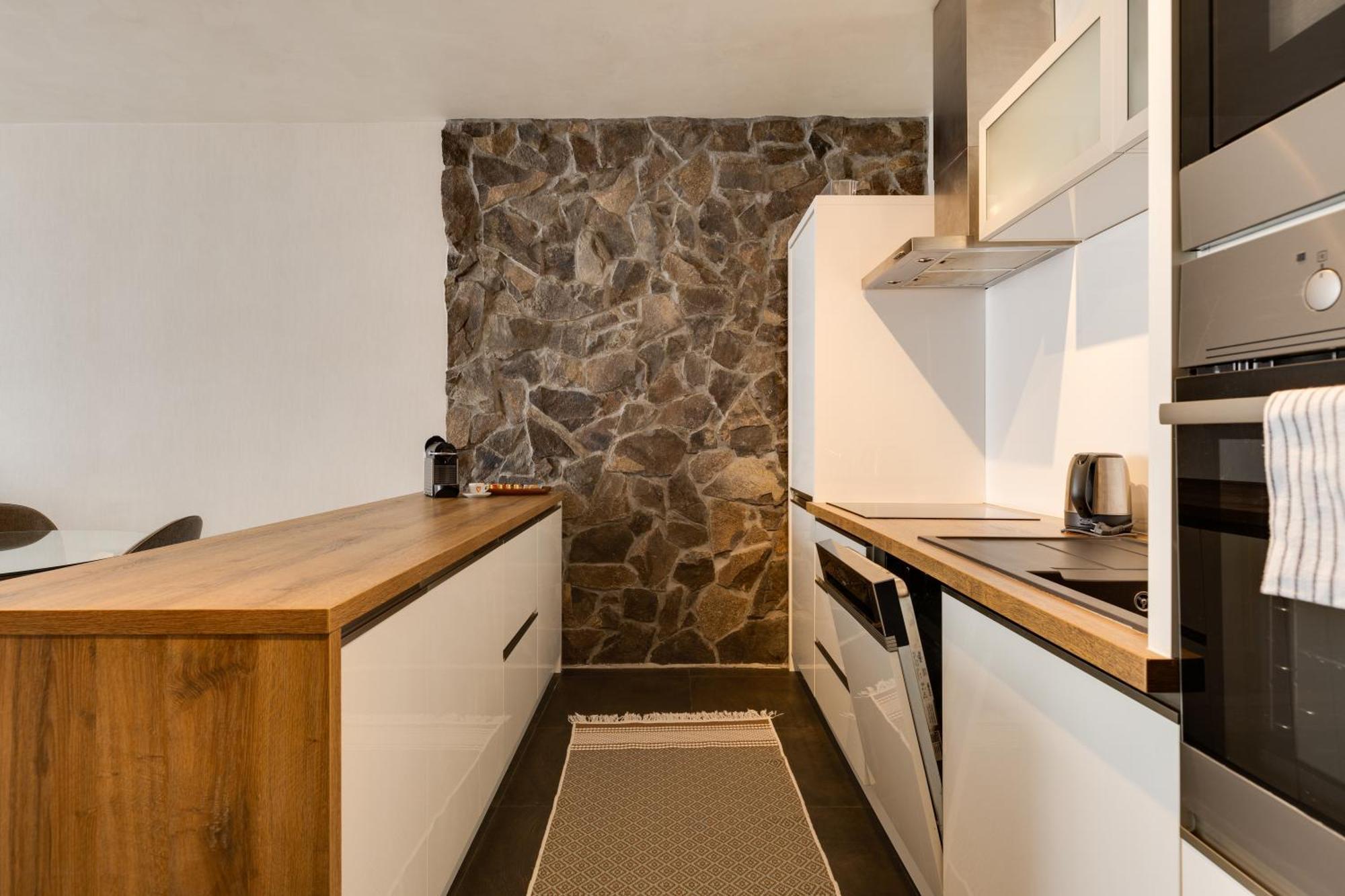 Apartman Leonardo - City Center Trnava Exterior foto